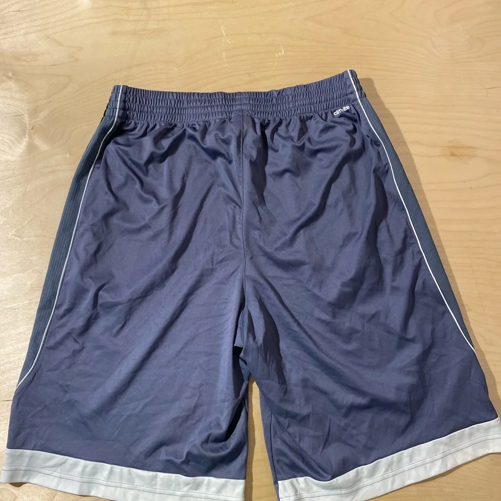 Adidas Men's Gray and Black Athletic Shorts Large (B)